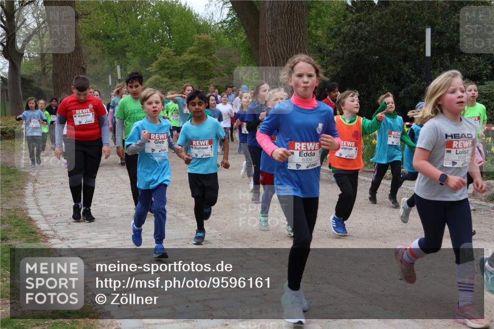 25.04.2026 - Das Zehntel Zöllner http://msf.ph/oto/9596161 25.04.2026 10:44:43 Laufen 6110, 6824, 6304, 6648 meine-sportfotos.de