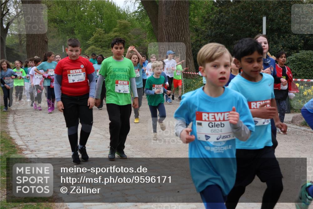 25.04.2026 - Das Zehntel Zöllner http://msf.ph/oto/9596171 25.04.2026 10:44:45 Laufen 6110, 6824 meine-sportfotos.de