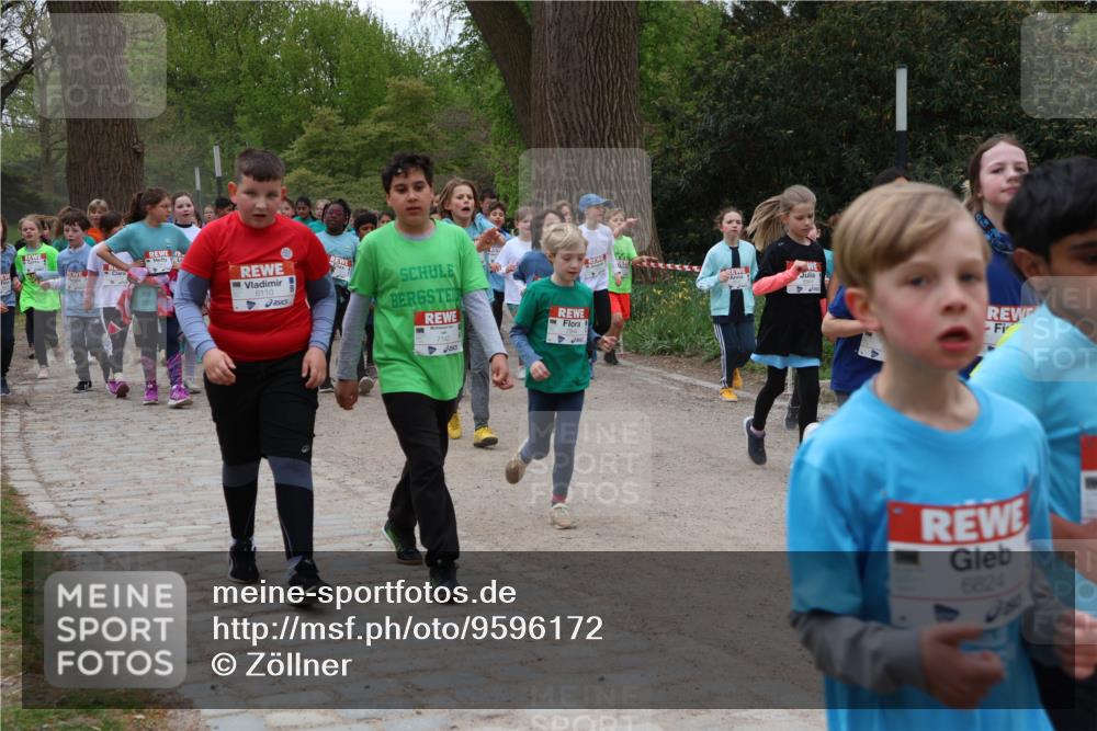 25.04.2026 - Das Zehntel Zöllner http://msf.ph/oto/9596172 25.04.2026 10:44:45 Laufen 6110, 7143, 6824 meine-sportfotos.de