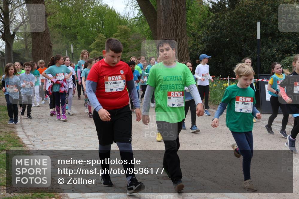 25.04.2026 - Das Zehntel Zöllner http://msf.ph/oto/9596177 25.04.2026 10:44:46 Laufen 6110, 7143, 7844 meine-sportfotos.de