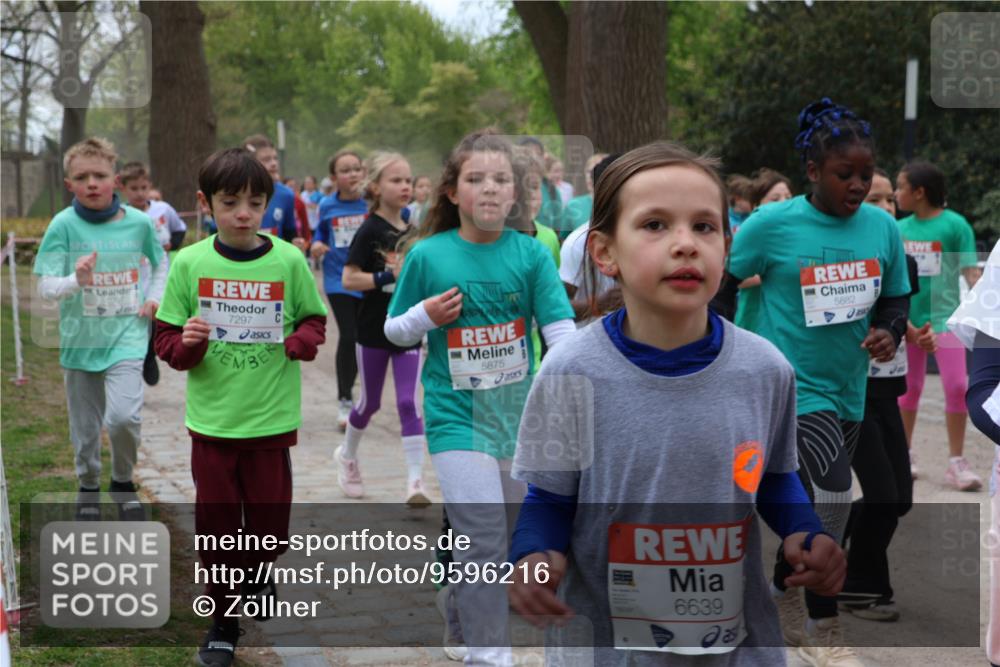 25.04.2026 - Das Zehntel Zöllner http://msf.ph/oto/9596216 25.04.2026 10:44:53 Laufen 7297, 5875, 5882, 6639 meine-sportfotos.de