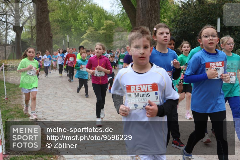 25.04.2026 - Das Zehntel Zöllner http://msf.ph/oto/9596229 25.04.2026 10:44:56 Laufen 6181, 1, 99 meine-sportfotos.de