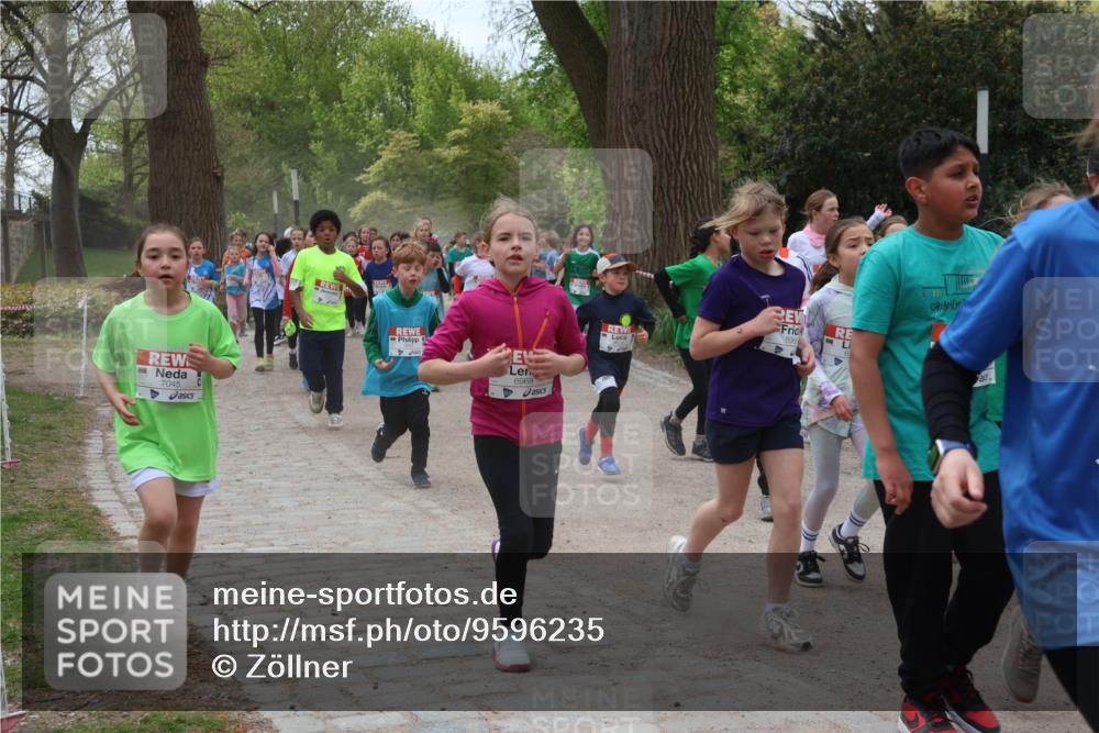 25.04.2026 - Das Zehntel Zöllner http://msf.ph/oto/9596235 25.04.2026 10:44:56 Laufen 7045, 6968, 696 meine-sportfotos.de