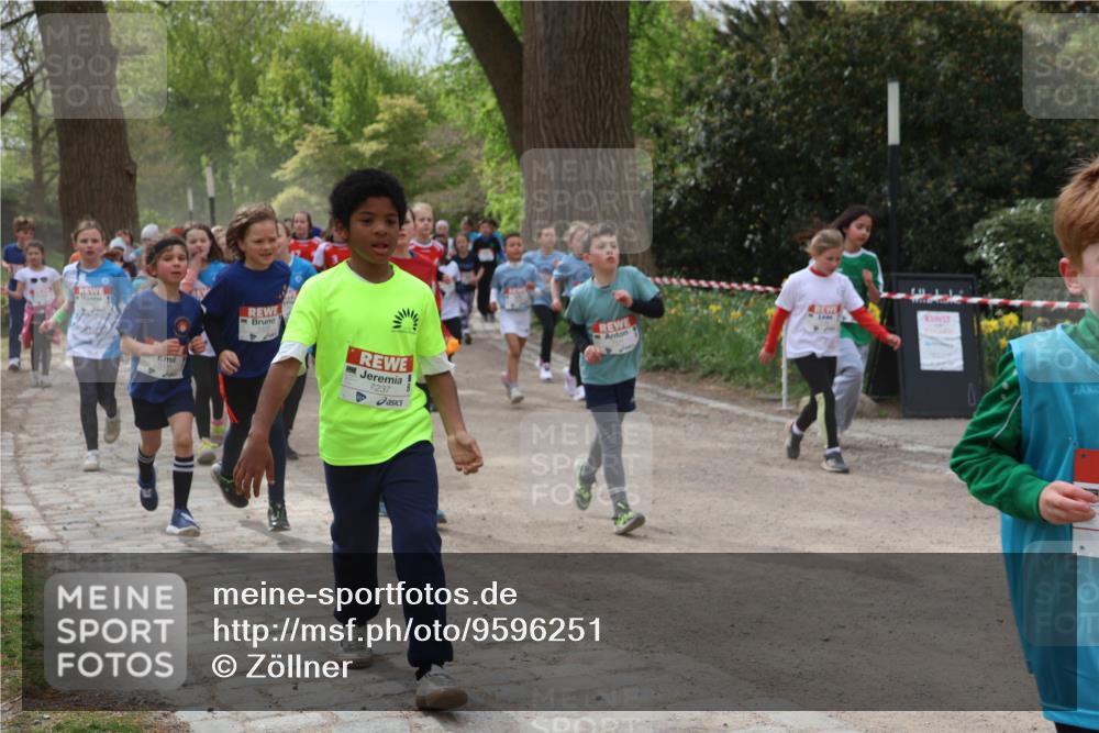 25.04.2026 - Das Zehntel Zöllner http://msf.ph/oto/9596251 25.04.2026 10:45:00 Laufen 7237 meine-sportfotos.de
