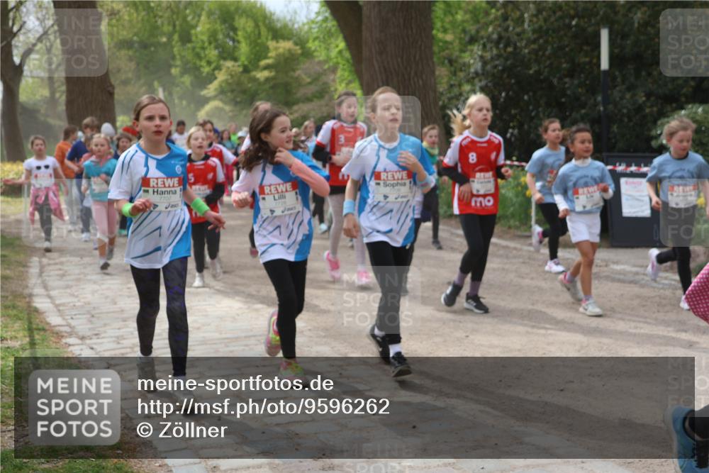 25.04.2026 - Das Zehntel Zöllner http://msf.ph/oto/9596262 25.04.2026 10:45:02 Laufen 7707 meine-sportfotos.de