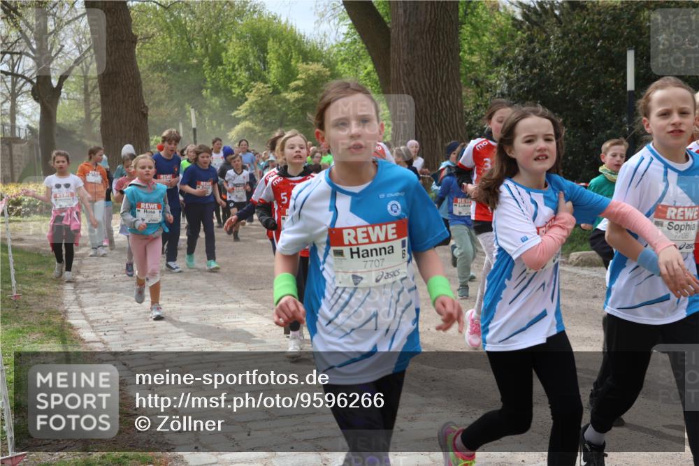 25.04.2026 - Das Zehntel Zöllner http://msf.ph/oto/9596266 25.04.2026 10:45:03 Laufen 5, 18680, 3, 7707, 7708 meine-sportfotos.de