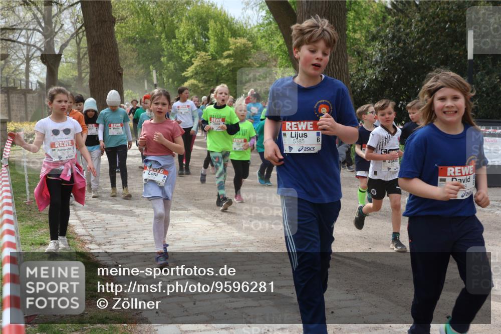 25.04.2026 - Das Zehntel Zöllner http://msf.ph/oto/9596281 25.04.2026 10:45:06 Laufen 5078, 5075, 5385, 8 meine-sportfotos.de