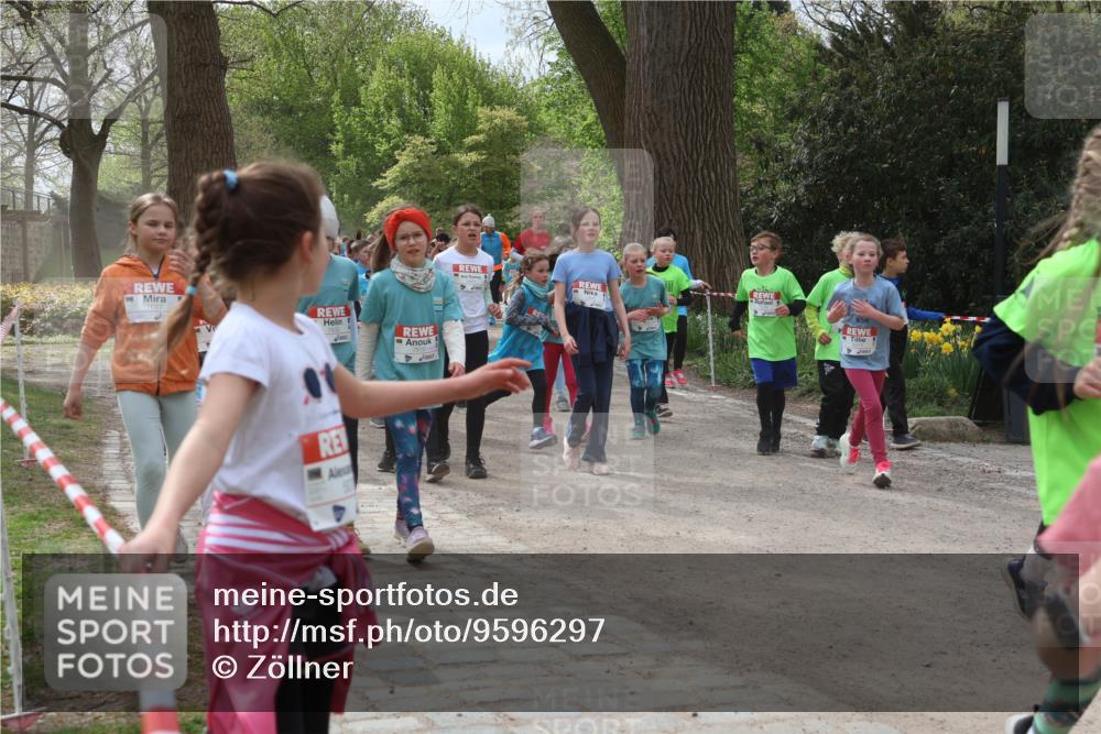 25.04.2026 - Das Zehntel Zöllner http://msf.ph/oto/9596297 25.04.2026 10:45:09 Laufen 7617, 7630 meine-sportfotos.de