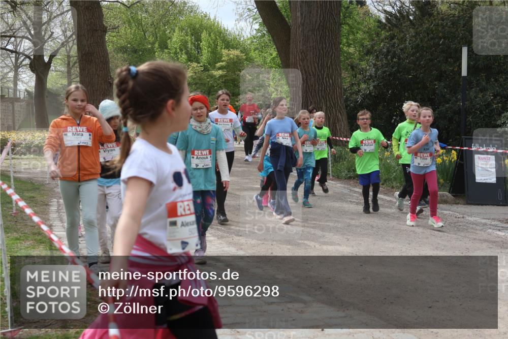 25.04.2026 - Das Zehntel Zöllner http://msf.ph/oto/9596298 25.04.2026 10:45:09 Laufen 7617 meine-sportfotos.de