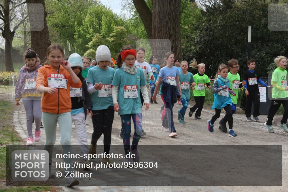 25.04.2026 - Das Zehntel Zöllner http://msf.ph/oto/9596304 25.04.2026 10:45:10 Laufen 7617, 7581, 7630, 7610 meine-sportfotos.de