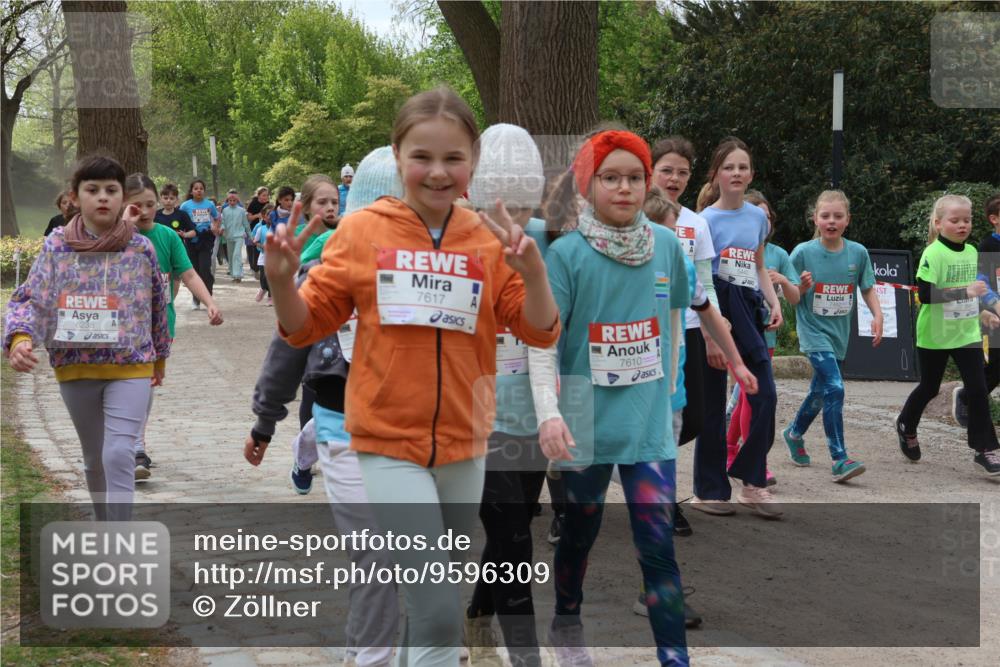 25.04.2026 - Das Zehntel Zöllner http://msf.ph/oto/9596309 25.04.2026 10:45:11 Laufen 6238, 7617, 7610, 5440 meine-sportfotos.de