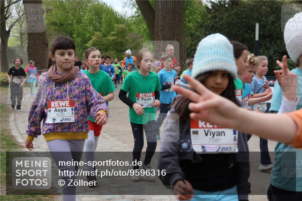 25.04.2026 - Das Zehntel Zöllner http://msf.ph/oto/9596316 25.04.2026 10:45:13 Laufen 6238, 6503, 9, 7581 meine-sportfotos.de