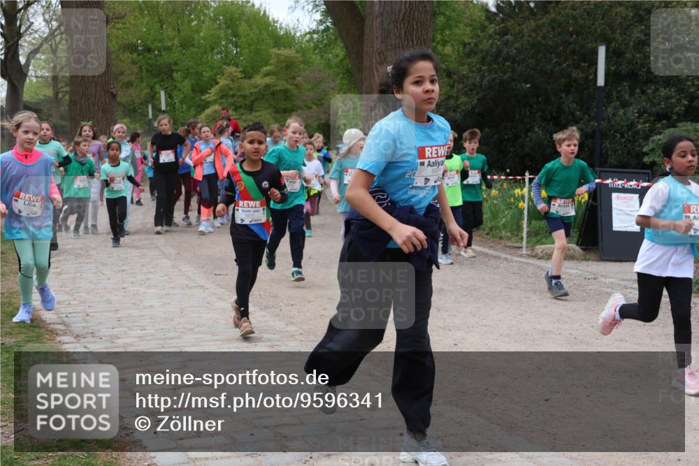 25.04.2026 - Das Zehntel Zöllner http://msf.ph/oto/9596341 25.04.2026 10:45:18 Laufen 6975, 20, 6931, 1112 meine-sportfotos.de