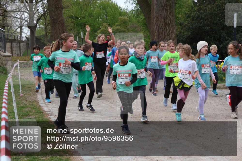 25.04.2026 - Das Zehntel Zöllner http://msf.ph/oto/9596356 25.04.2026 10:45:21 Laufen 5, 6021, 6001, 5187 meine-sportfotos.de