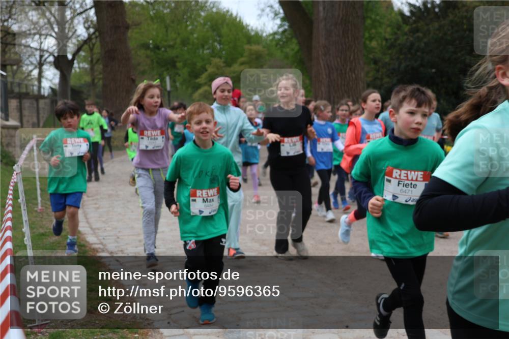 25.04.2026 - Das Zehntel Zöllner http://msf.ph/oto/9596365 25.04.2026 10:45:23 Laufen 6484, 6471 meine-sportfotos.de