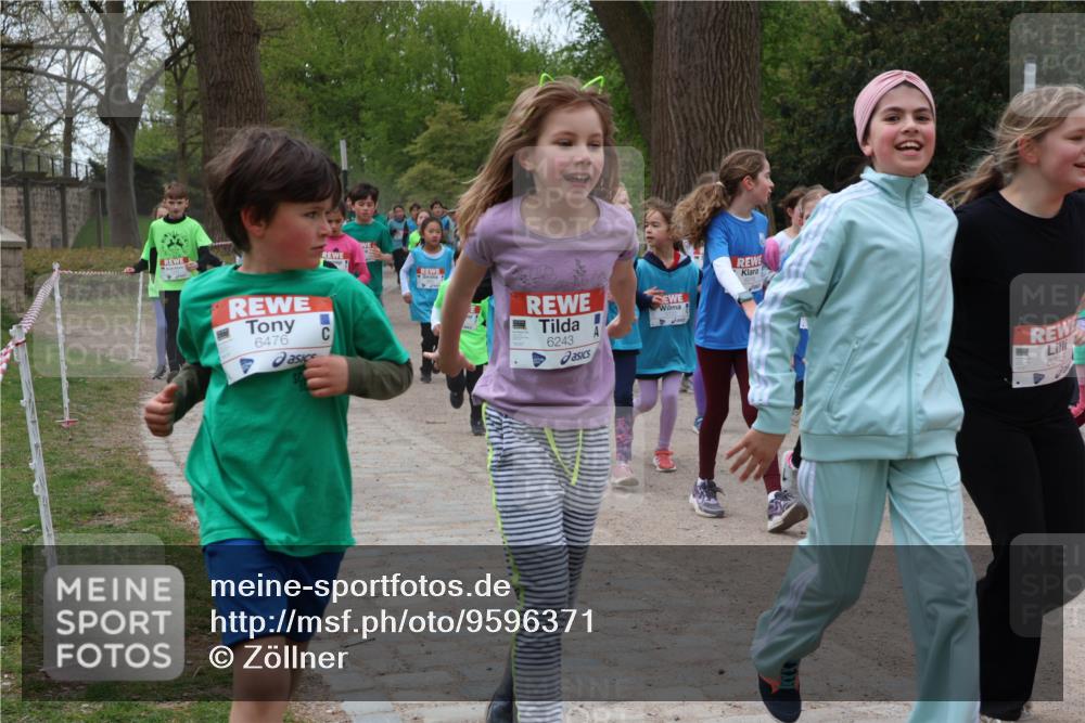 25.04.2026 - Das Zehntel Zöllner http://msf.ph/oto/9596371 25.04.2026 10:45:24 Laufen 6476, 6243, 6245 meine-sportfotos.de