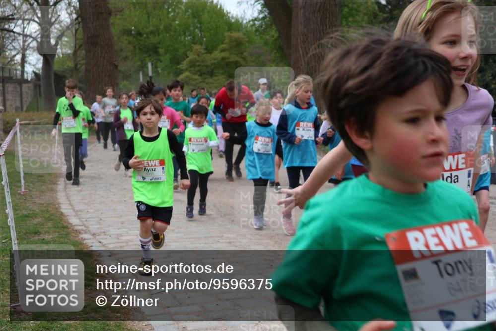 25.04.2026 - Das Zehntel Zöllner http://msf.ph/oto/9596375 25.04.2026 10:45:25 Laufen 5095, 6476 meine-sportfotos.de