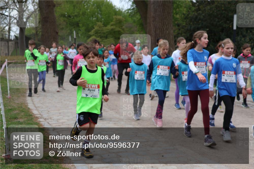 25.04.2026 - Das Zehntel Zöllner http://msf.ph/oto/9596377 25.04.2026 10:45:25 Laufen 5095 meine-sportfotos.de