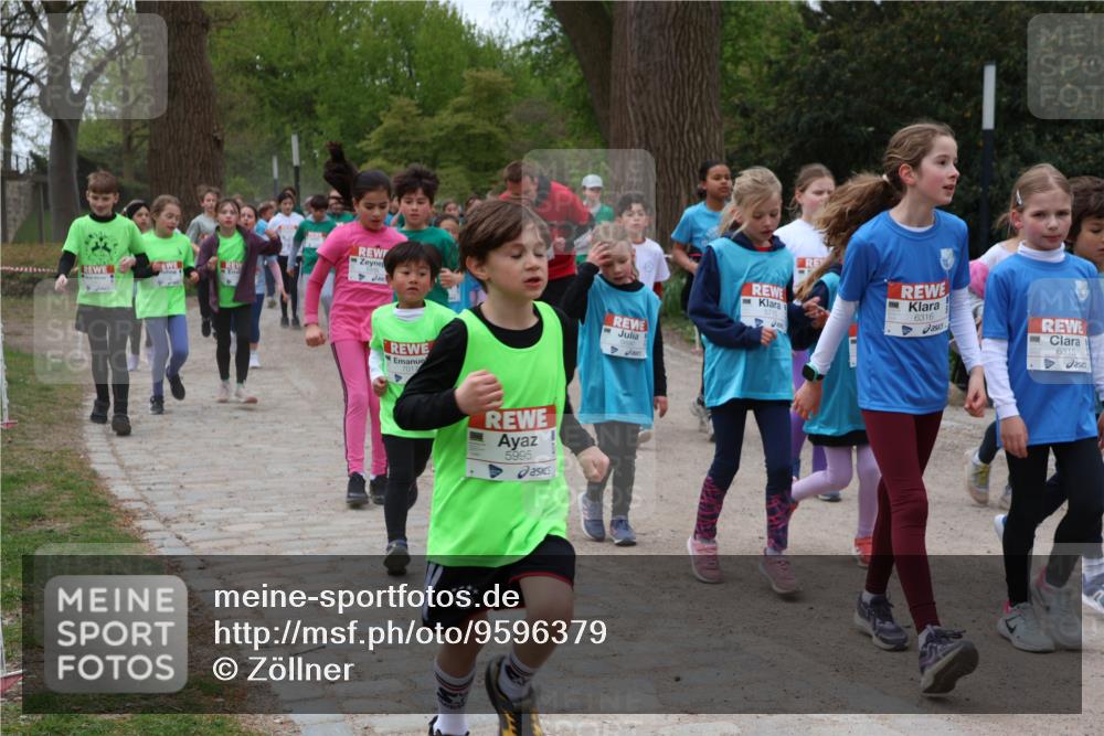 25.04.2026 - Das Zehntel Zöllner http://msf.ph/oto/9596379 25.04.2026 10:45:26 Laufen 7017, 5995, 6316, 6315 meine-sportfotos.de