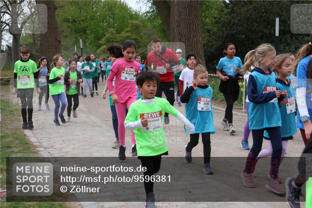 25.04.2026 - Das Zehntel Zöllner http://msf.ph/oto/9596381 25.04.2026 10:45:26 Laufen 6485, 7017, 5690, 204 meine-sportfotos.de