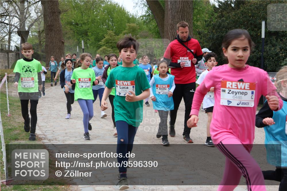 25.04.2026 - Das Zehntel Zöllner http://msf.ph/oto/9596390 25.04.2026 10:45:27 Laufen 7343, 7826, 6485 meine-sportfotos.de