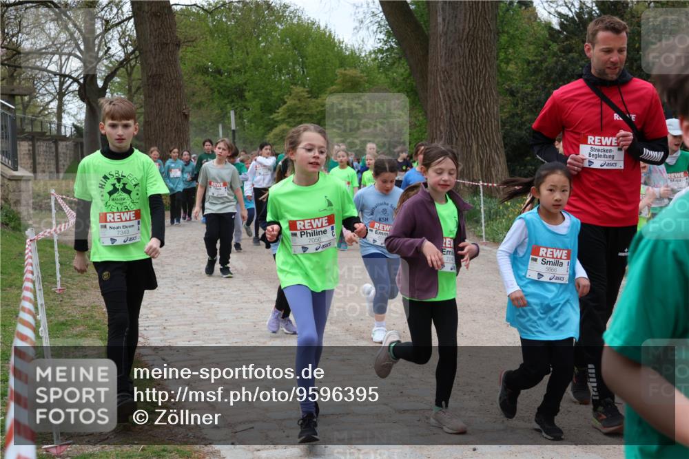 25.04.2026 - Das Zehntel Zöllner http://msf.ph/oto/9596395 25.04.2026 10:45:29 Laufen 7343, 7056, 704, 5, 5666 meine-sportfotos.de