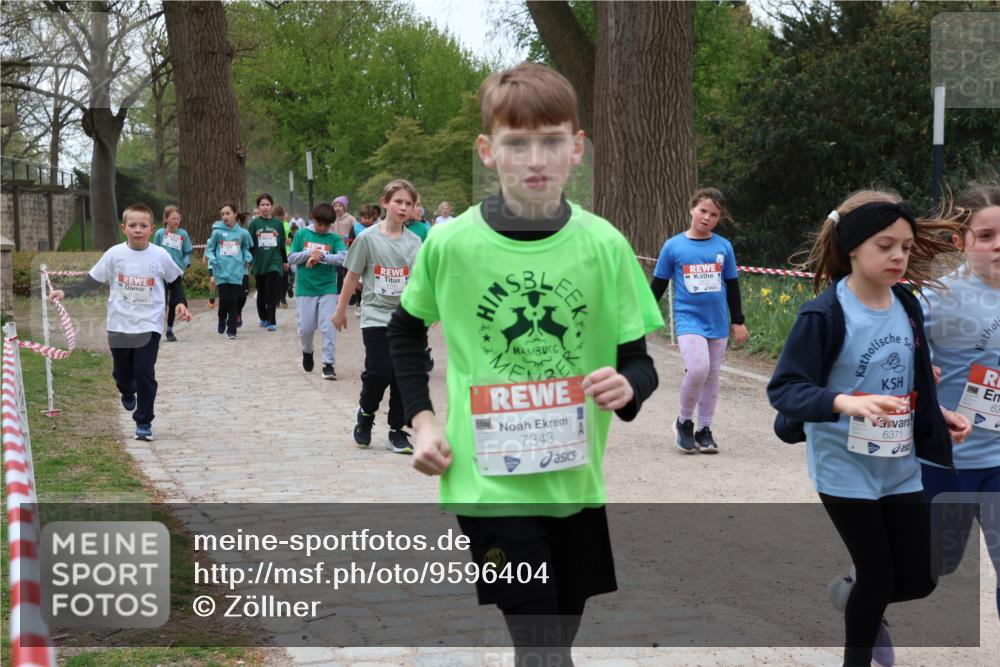25.04.2026 - Das Zehntel Zöllner http://msf.ph/oto/9596404 25.04.2026 10:45:30 Laufen 7343, 6371, 63 meine-sportfotos.de
