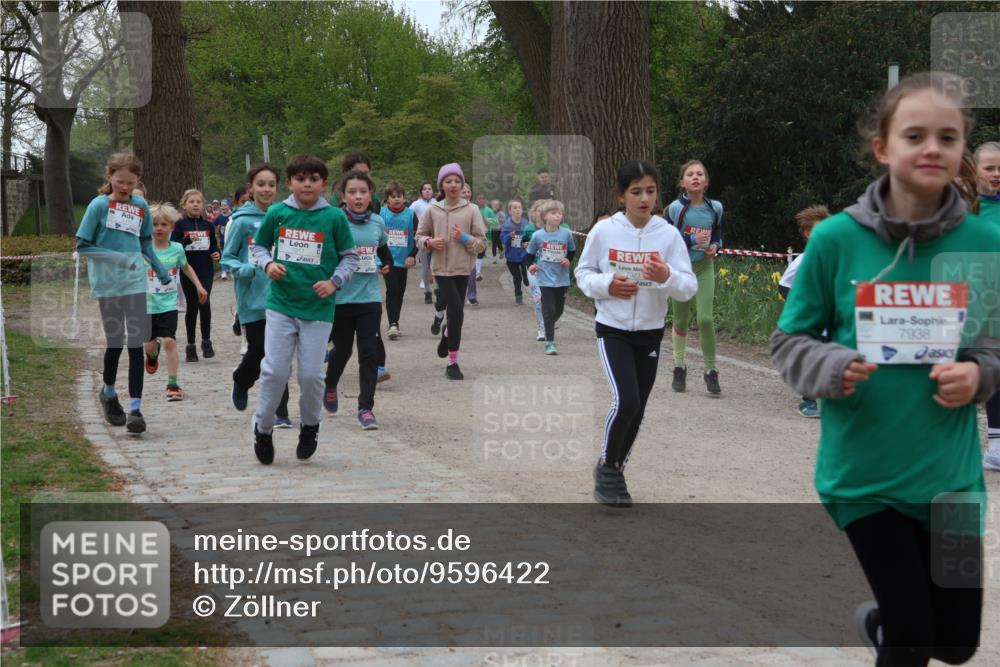 25.04.2026 - Das Zehntel Zöllner http://msf.ph/oto/9596422 25.04.2026 10:45:34 Laufen 7938 meine-sportfotos.de