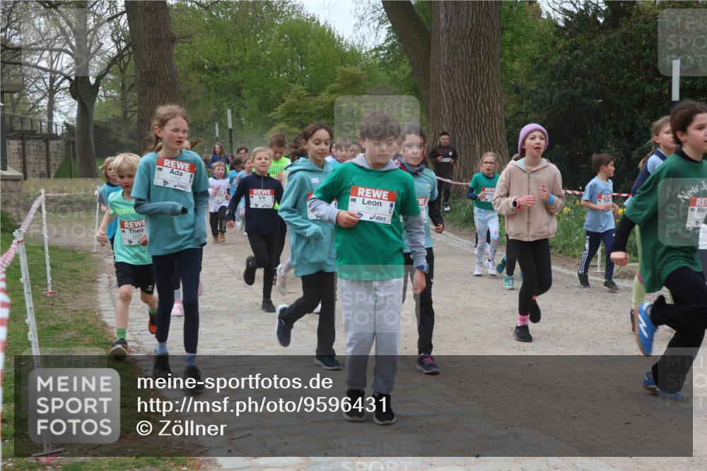 25.04.2026 - Das Zehntel Zöllner http://msf.ph/oto/9596431 25.04.2026 10:45:36 Laufen 7817 meine-sportfotos.de