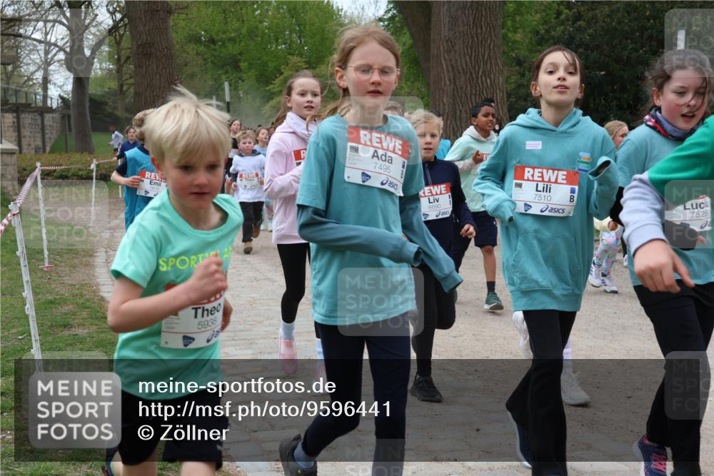 25.04.2026 - Das Zehntel Zöllner http://msf.ph/oto/9596441 25.04.2026 10:45:37 Laufen 5938, 7495, 6690, 7510, 7528 meine-sportfotos.de