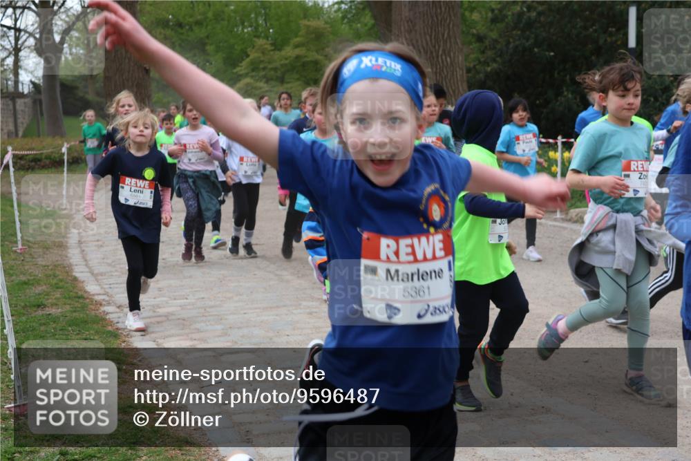 25.04.2026 - Das Zehntel Zöllner http://msf.ph/oto/9596487 25.04.2026 10:45:46 Laufen 6581, 5361, 742, 2, 10 meine-sportfotos.de