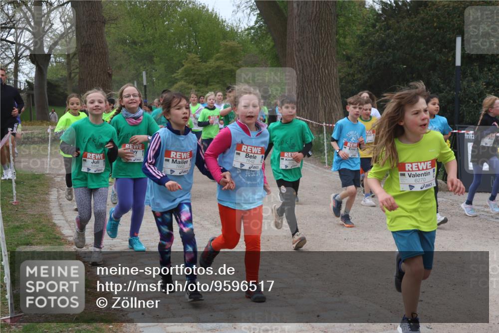 25.04.2026 - Das Zehntel Zöllner http://msf.ph/oto/9596517 25.04.2026 10:45:51 Laufen 6494, 7663, 7642, 6270 meine-sportfotos.de