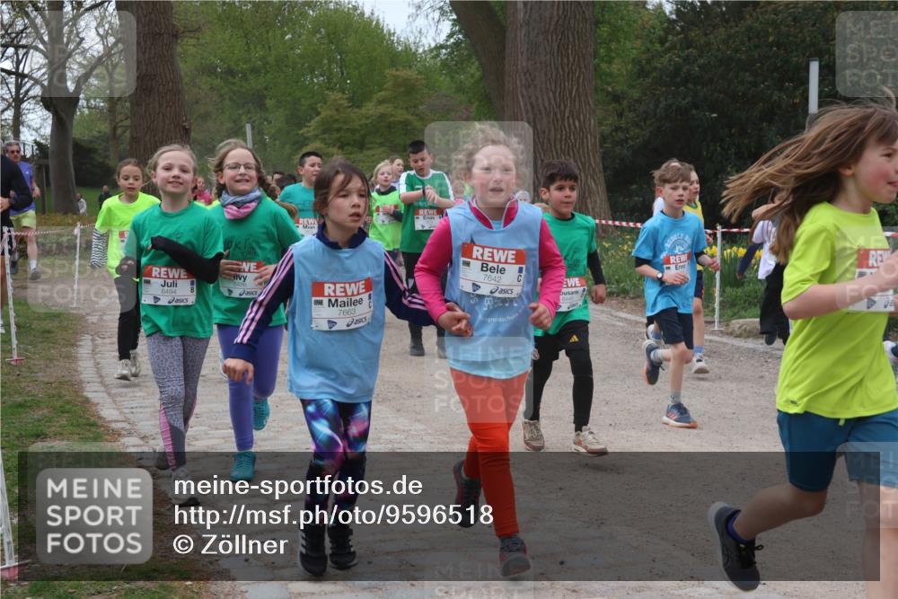 25.04.2026 - Das Zehntel Zöllner http://msf.ph/oto/9596518 25.04.2026 10:45:51 Laufen 6494, 7663, 7642, 6449 meine-sportfotos.de