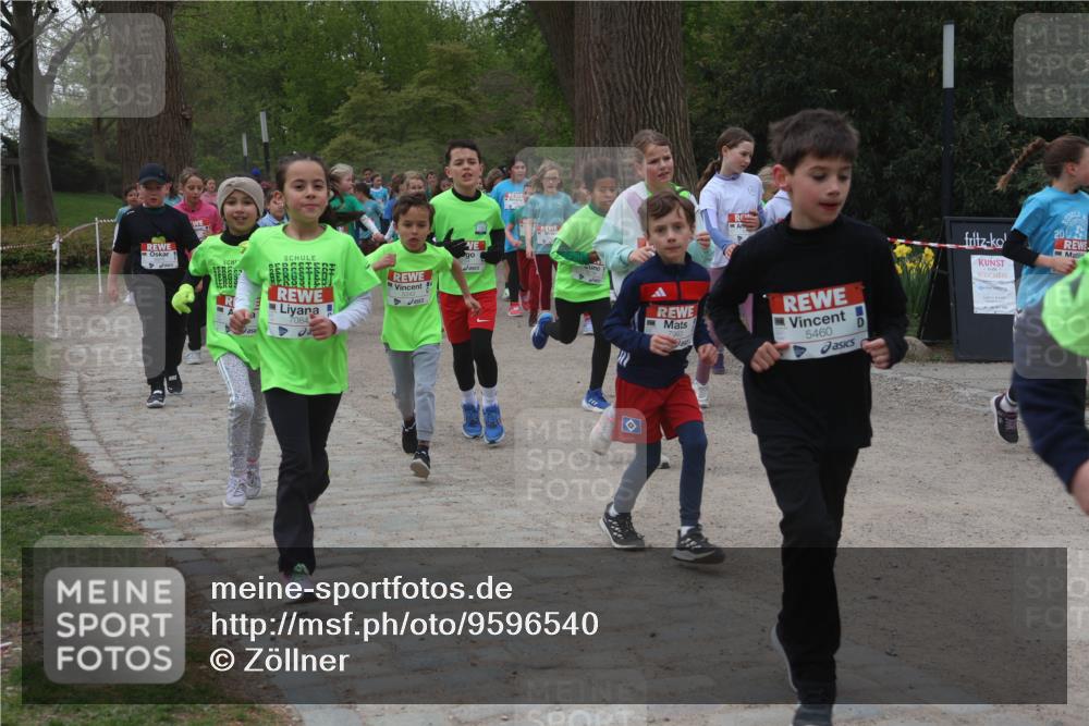 25.04.2026 - Das Zehntel Zöllner http://msf.ph/oto/9596540 25.04.2026 10:45:55 Laufen 7084, 7993, 5460, 20 meine-sportfotos.de