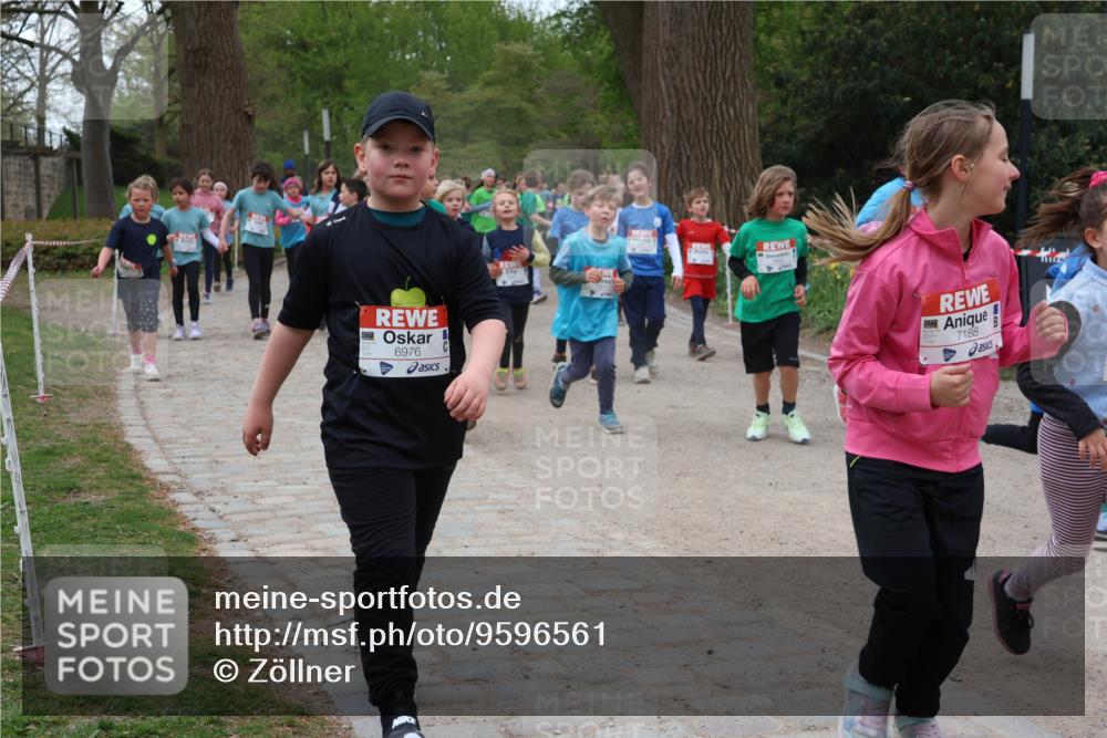 25.04.2026 - Das Zehntel Zöllner http://msf.ph/oto/9596561 25.04.2026 10:46:00 Laufen 6976, 7188 meine-sportfotos.de