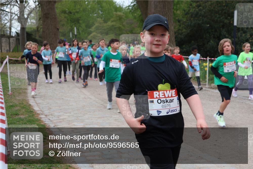 25.04.2026 - Das Zehntel Zöllner http://msf.ph/oto/9596565 25.04.2026 10:46:01 Laufen 6976 meine-sportfotos.de