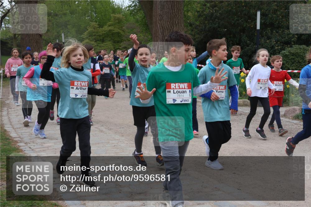 25.04.2026 - Das Zehntel Zöllner http://msf.ph/oto/9596581 25.04.2026 10:46:04 Laufen 7470, 7814, 7483 meine-sportfotos.de