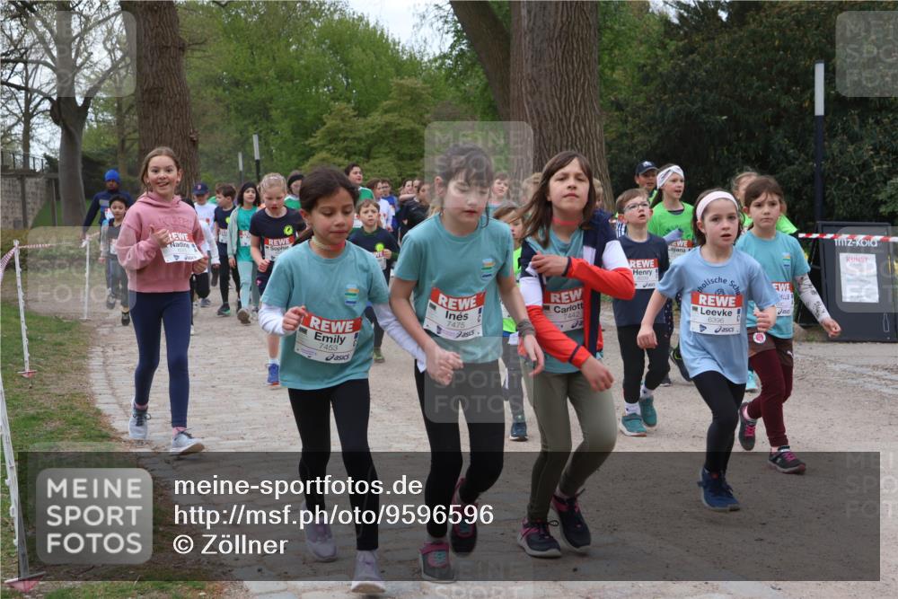 25.04.2026 - Das Zehntel Zöllner http://msf.ph/oto/9596596 25.04.2026 10:46:07 Laufen 7453, 7475, 7442, 6396 meine-sportfotos.de