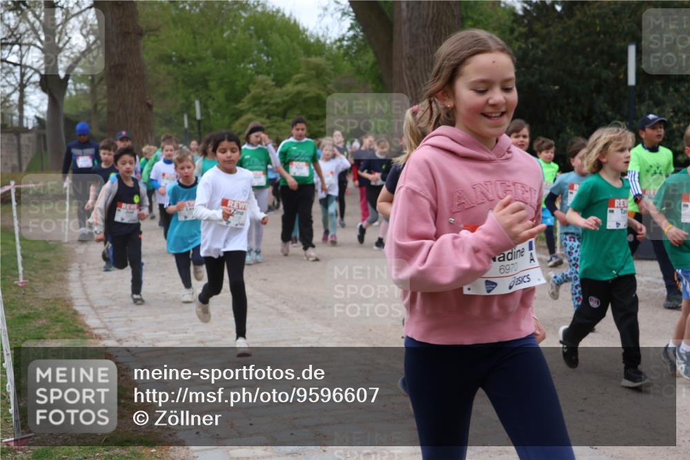 25.04.2026 - Das Zehntel Zöllner http://msf.ph/oto/9596607 25.04.2026 10:46:09 Laufen 6970 meine-sportfotos.de