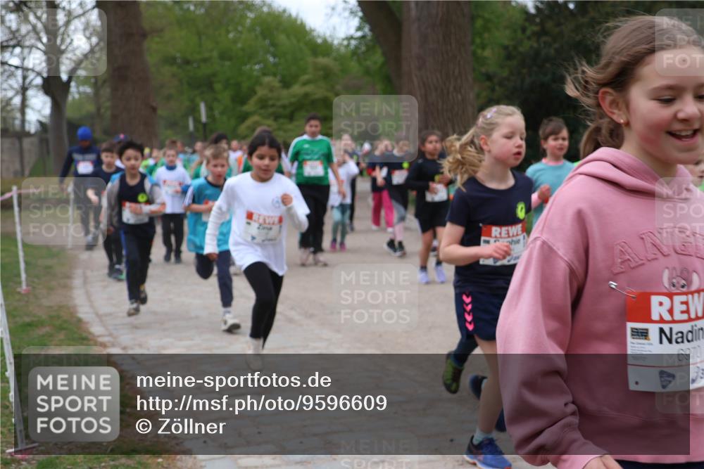 25.04.2026 - Das Zehntel Zöllner http://msf.ph/oto/9596609 25.04.2026 10:46:09 Laufen 6970 meine-sportfotos.de