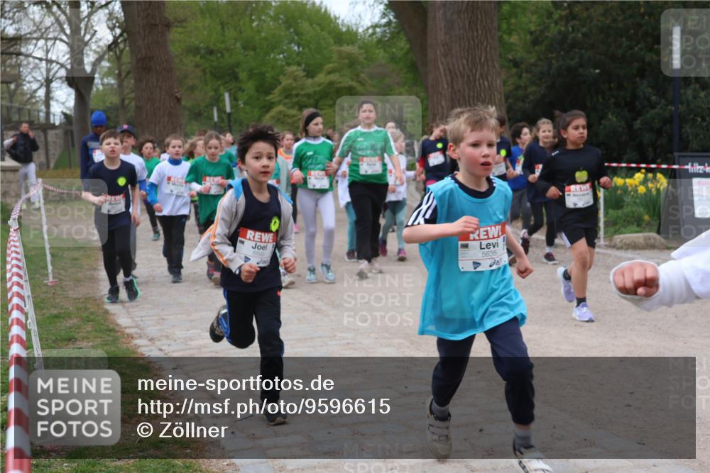 25.04.2026 - Das Zehntel Zöllner http://msf.ph/oto/9596615 25.04.2026 10:46:10 Laufen 6593, 5635 meine-sportfotos.de