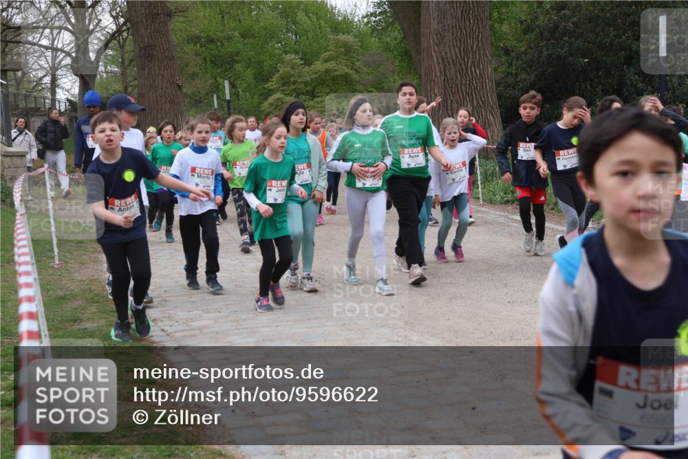 25.04.2026 - Das Zehntel Zöllner http://msf.ph/oto/9596622 25.04.2026 10:46:11 Laufen 6593 meine-sportfotos.de