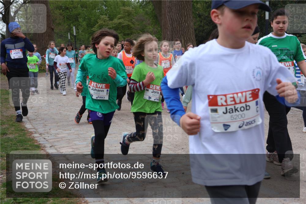 25.04.2026 - Das Zehntel Zöllner http://msf.ph/oto/9596637 25.04.2026 10:46:14 Laufen 6455, 6437, 5200 meine-sportfotos.de