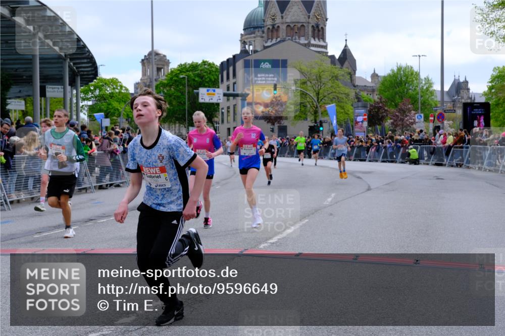 25.04.2026 - Das Zehntel Tim E. http://msf.ph/oto/9596649 25.04.2026 14:51:01 Ziel 15449, 15467, 15725, 15743, 15778, 15783, 15841, 15850, 16136, 16212, 16215, 16216, 16224, 16344, 16429, 16468, 16794, 16839, 16852, 16995, 17059, 17095, 17107, 17246, 17356, 17420, 17760, 18024, 18162, 18248, 18259 meine-sportfotos.de