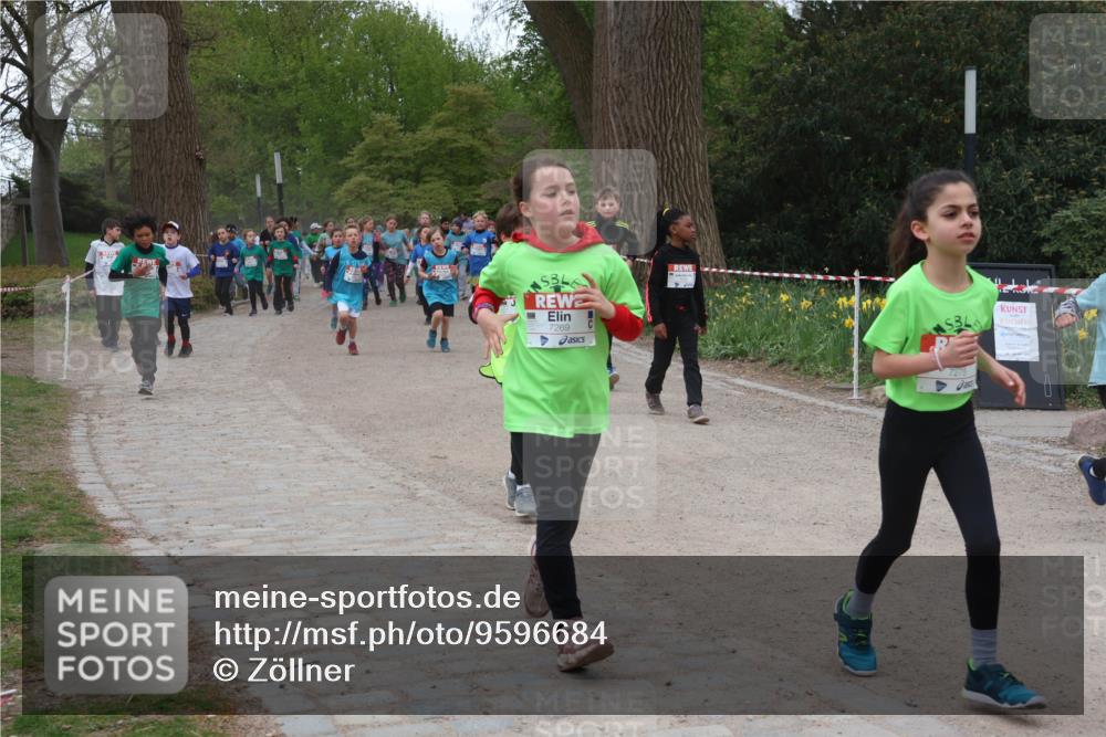 25.04.2026 - Das Zehntel Zöllner http://msf.ph/oto/9596684 25.04.2026 10:46:25 Laufen 7269, 7275 meine-sportfotos.de