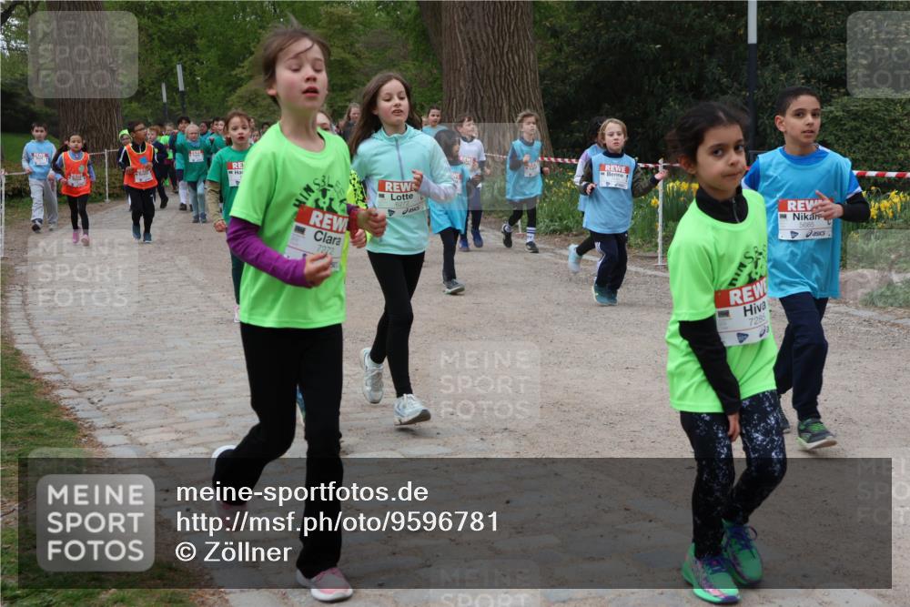 25.04.2026 - Das Zehntel Zöllner http://msf.ph/oto/9596781 25.04.2026 10:46:50 Laufen 7272, 6272, 7285, 5685 meine-sportfotos.de