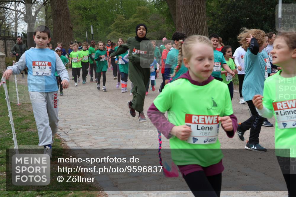 25.04.2026 - Das Zehntel Zöllner http://msf.ph/oto/9596837 25.04.2026 10:47:02 Laufen 7685, 7087, 7064 meine-sportfotos.de