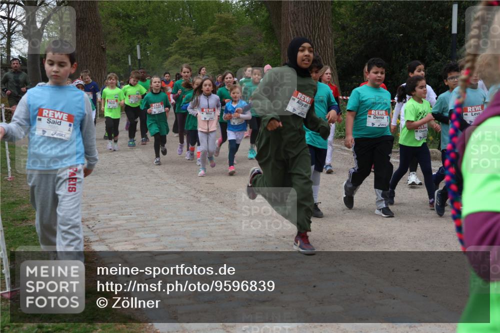 25.04.2026 - Das Zehntel Zöllner http://msf.ph/oto/9596839 25.04.2026 10:47:03 Laufen 7685 meine-sportfotos.de