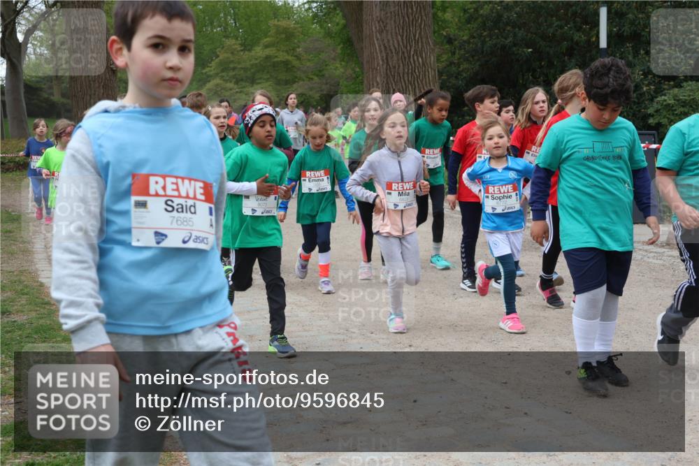 25.04.2026 - Das Zehntel Zöllner http://msf.ph/oto/9596845 25.04.2026 10:47:05 Laufen 7685, 8073 meine-sportfotos.de