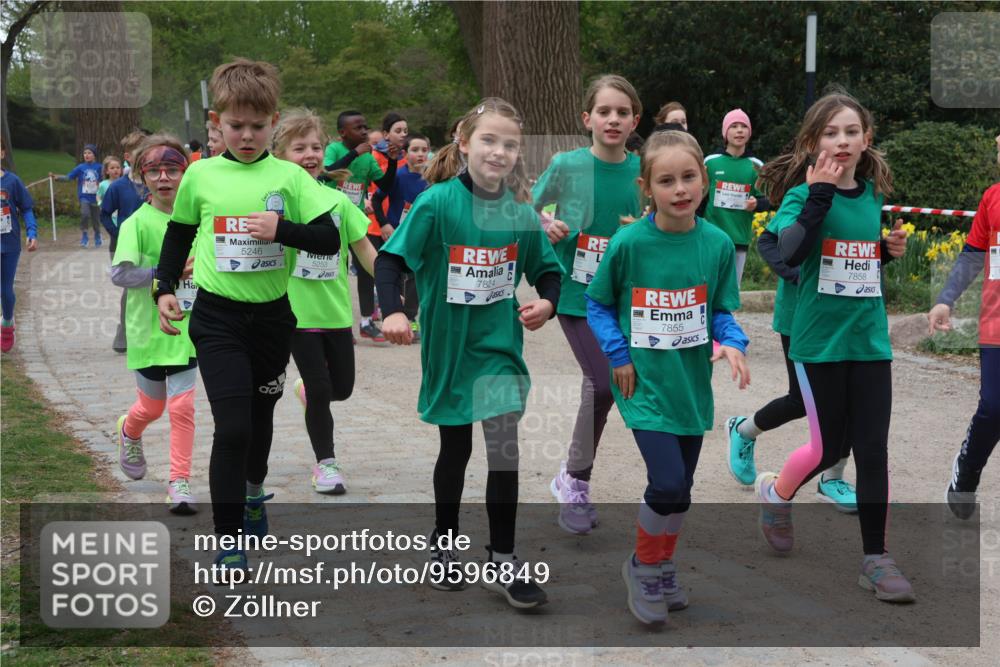 25.04.2026 - Das Zehntel Zöllner http://msf.ph/oto/9596849 25.04.2026 10:47:07 Laufen 5246, 5253, 7824, 7855, 7858 meine-sportfotos.de